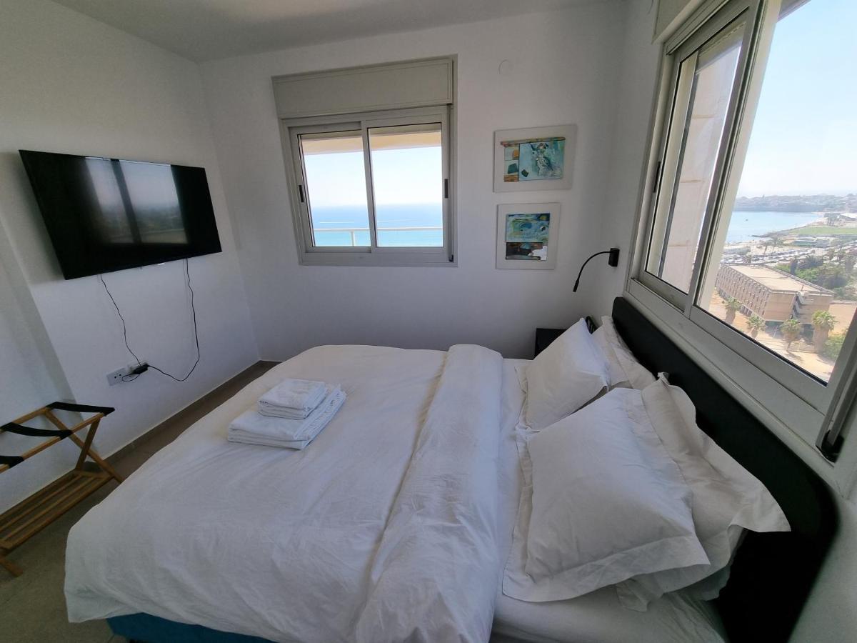 Beachfront Gallery Acre Luaran gambar
