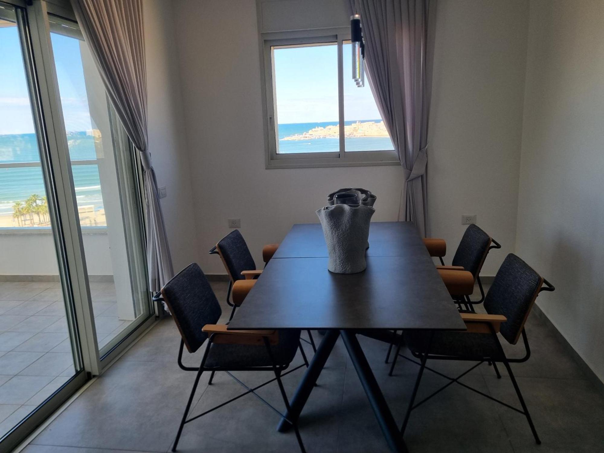 Beachfront Gallery Acre Luaran gambar